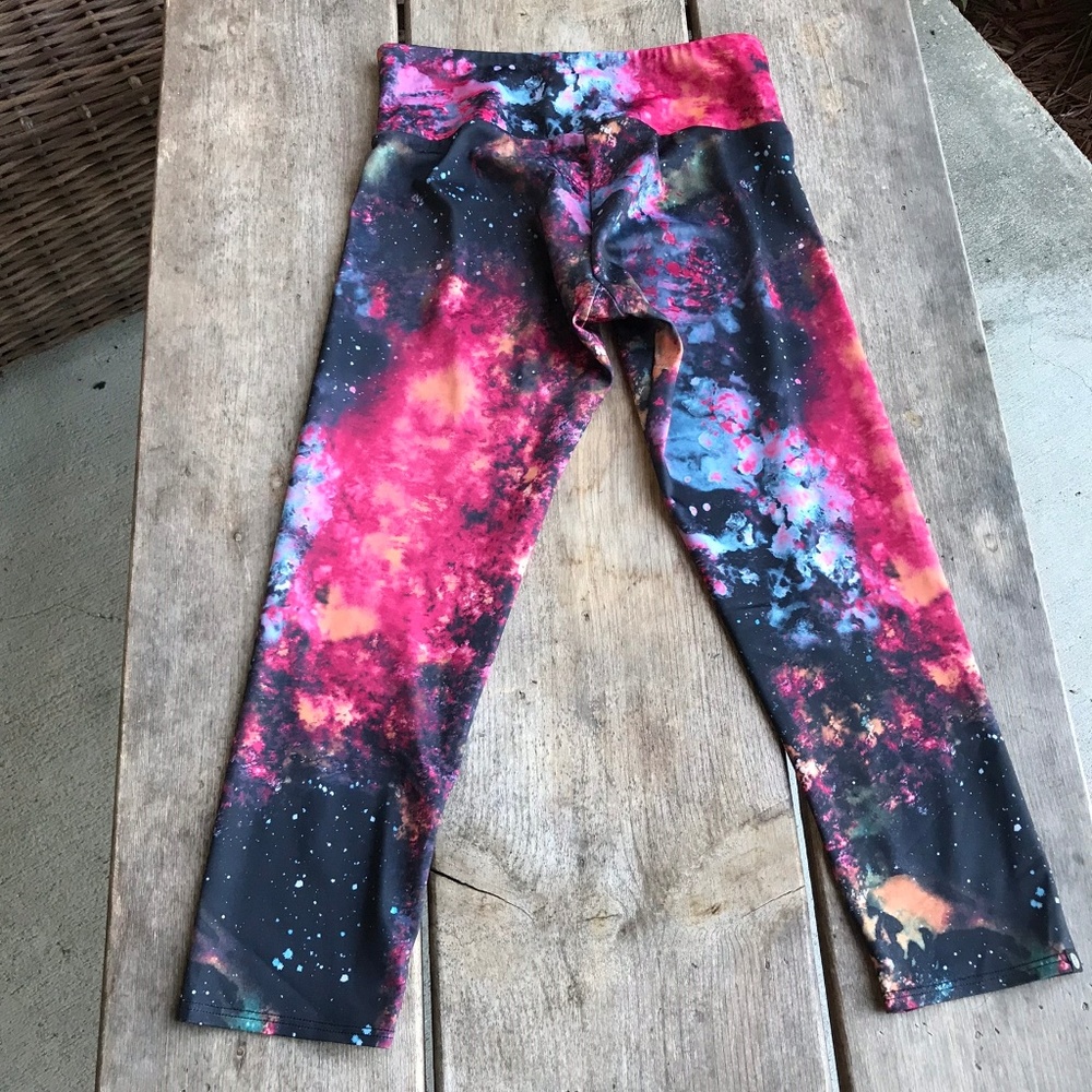 Onzie Galaxy Capri Miguel Leggings Pink Black XS - Picture 3 of 8